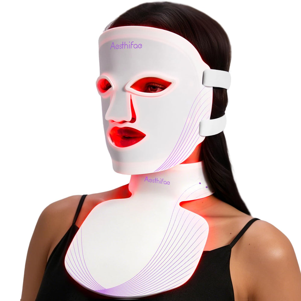 Aesthifae front view mask showing full-coverage fit and even light delivery