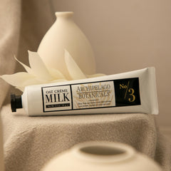 Archipelago Botanicals hand applying crème demonstrating fast absorption and hydration