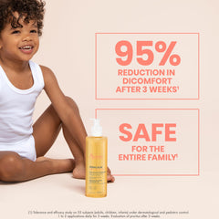 Eau Thermale Avène lather in hand demonstrating soft cleansing effect