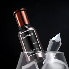 B Bharara glass detail showing premium bottle texture and reflection benefit