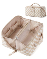 BAGSMART quilted exterior front showing stylish protection and compact profile