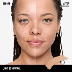 bareMinerals open pressed powder pan showing shade Light 25 Neutral for buildable coverage
