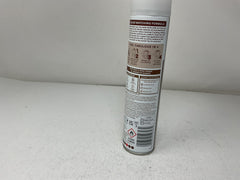 Batiste powder texture detail showing fine absorbent particles