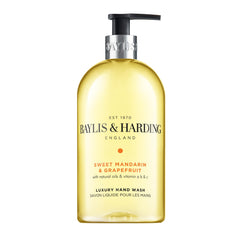 Baylis & Harding dispenser pump detail highlighting easy, controlled soap dispensing benefit