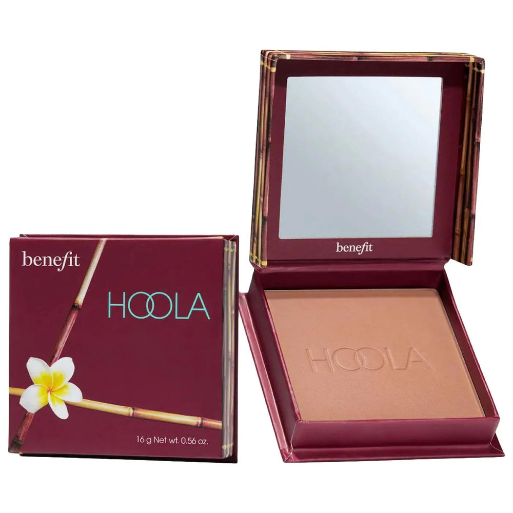 Benefit Hoola Jumbo front pan showing pressed matte bronzer and label, smooth finish benefit