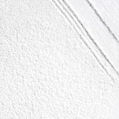 Briogeo powder texture close-up absorbing oil for refreshed roots