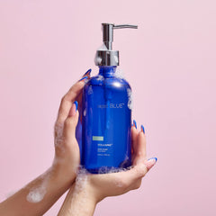 Capri Blue close-up of pump head demonstrating easy one-handed dispensing benefit