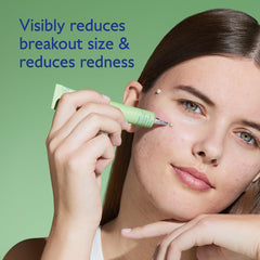 Caudalie Vinopure cream texture close-up showing lightweight finish