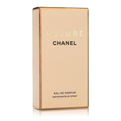 CHANEL ALLURE texture and ingredients close-up emphasizing fruity floral composition