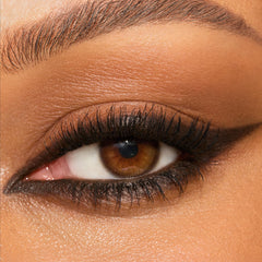 Charlotte Tilbury eyeliner texture stroke illustrating rich pigment payoff