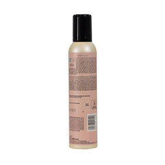 Davines mousse snow-like foam texture closeup for easy styling