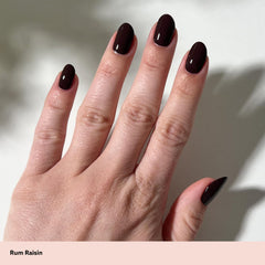 Dazzle Dry Top Coat brush stroke highlighting glossy protection