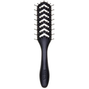 Denman D200 front view showing curved vented head and grip for easy styling