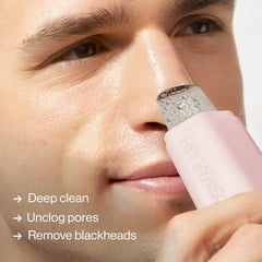 DERMAFLASH close-up of ultrasonic spatula tip showing precise extraction benefit
