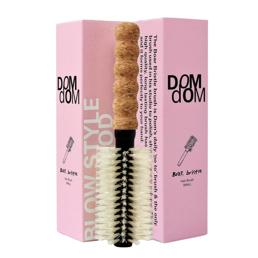 Dom Dom front view of round brush showing barrel and handle for precise styling