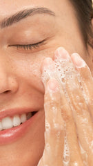 Dr. Loretta ingredients label highlighting marine peptides and algin