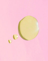 Earth Harbor dropper detail dispensing oil for precise, no-waste application benefit