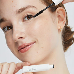 Ere Perez mascara creamy dry-style texture swatch, demonstrates waterproof finish