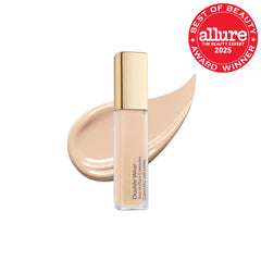 Estée Lauder 3D sculpting wand close-up highlighting applicator design benefit