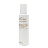EVO Macgyver front packaging showing product identity and compact design for convenience