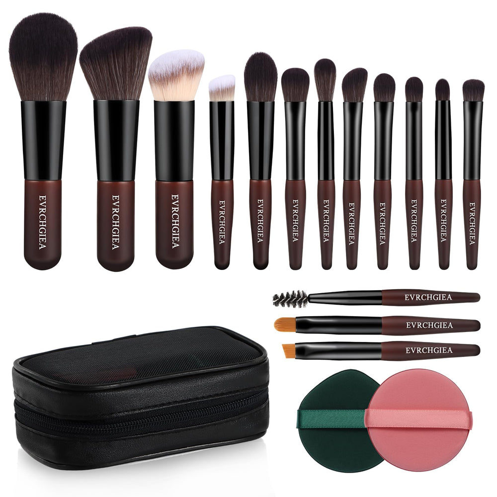 EVRCHGIEA front packaging showing compact travel brush set for easy storage