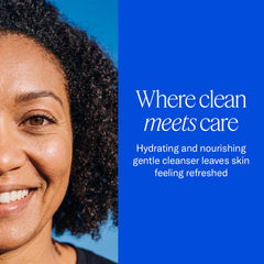 EYEECO close-up of foam texture, gentle lather that removes debris effectively