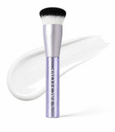FACELOVE foundation brush front view showing ergonomic shape and easy handling benefit