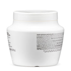 Fanola close-up texture with milk proteins for deep nourishment