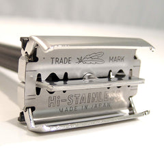 Feather blade insertion scene showing Hi-Stainless blade placement and safe alignment
