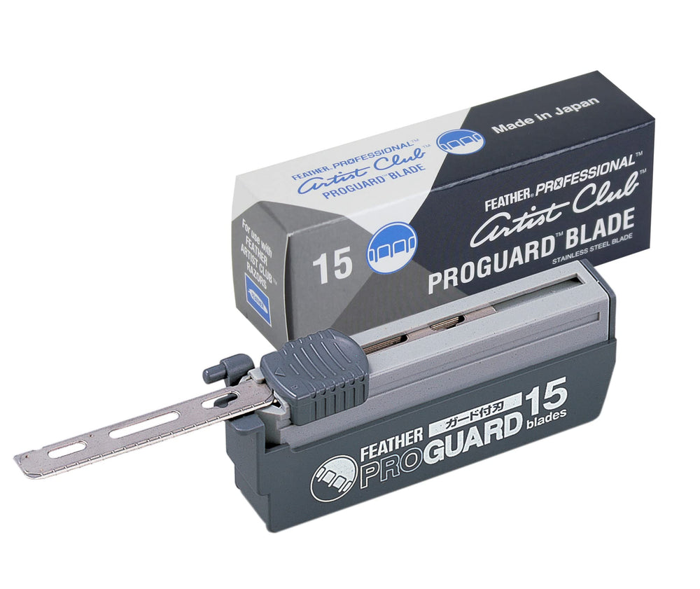 Feather ProGuard front packaging showing cartridge and 15 blades for organized storage