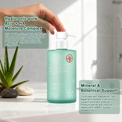 HONAVE applying gel to skin demonstrating fast-absorbing hydration benefit