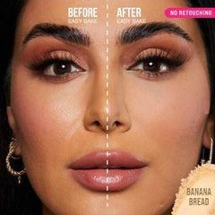 Huda Easy Bake loose powder texture close-up, demonstrates silky application