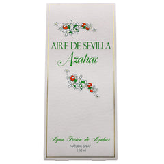 Instituto Español spray detail illustrating easy application and even mist