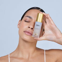 ISDIN gel texture close-up highlighting lightweight hydration feel