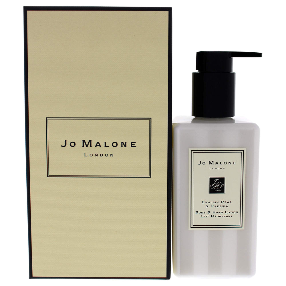 Jo Malone bottle front view showing elegant label and size benefits
