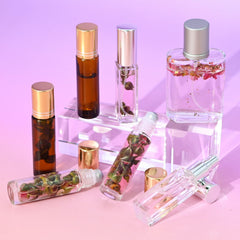 JUYRLE glass roller bottle closeup highlighting leakproof design