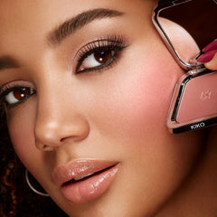 KIKO Milano blush applied on cheeks demonstrating natural long-lasting colour