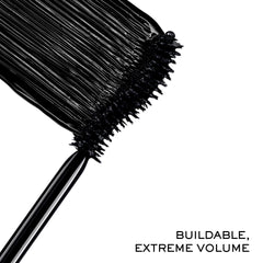 Lancôme Hypnôse Drama texture of creamy formula illustrating smooth, clump-free coating benefit