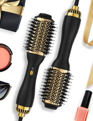 LANDOT front view of hair blow dryer brush showing compact kit and benefits