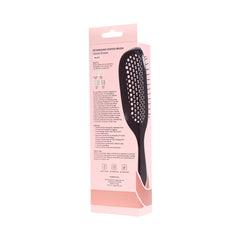 L'ANGE HAIR close-up of flexible bristles easing knots with reduced breakage