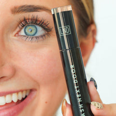 Lash Next Door brush texture demonstrating smooth formula for no clump application