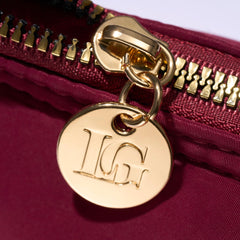 LAURA GELLER interior view showing roomy compartments for full-size cosmetics