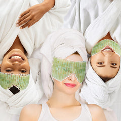 LazyGa model wearing mask demonstrating relaxation and reduced eye strain