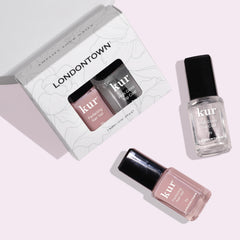LONDONTOWN brush stroke close-up showing smooth application and even pigment for seamless coverage