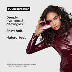 L'Oréal Professionnel Paris mask creamy texture close-up for easy application