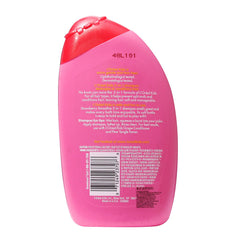 L'Oreal Kids creamy 2-in-1 texture close-up demonstrating easy application