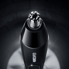MANSCAPED textured blade surface detail highlighting pre-lubrication benefit