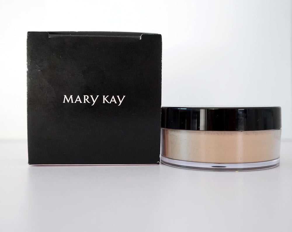 Mary Kay Silky Setting Powder front compact shows sleek packaging and travel convenience