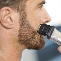 maxeylead in use trimming beard neckline for cleaner, precise lines benefit