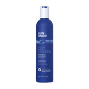 milk_shake front packaging showing bottle and brand for instant product recognition and trust